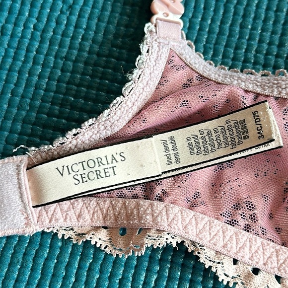 Victoria’s Secret Dream Angels Lined Demi Bra Light Pink Crochet Lace Wings 34C - Picture 6 of 7